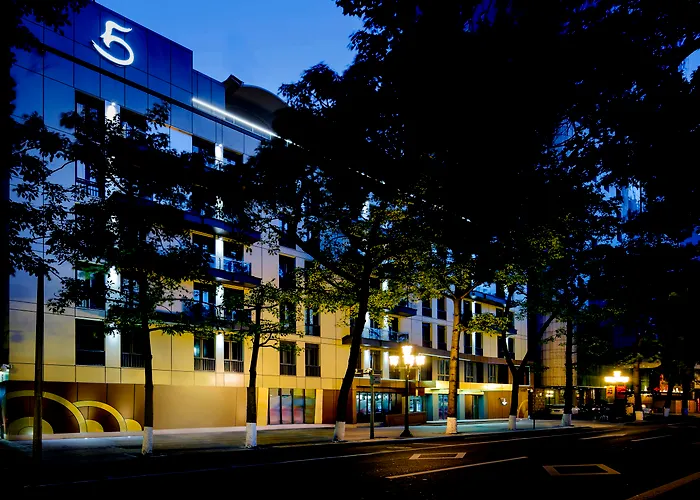 Ln Hotel Five