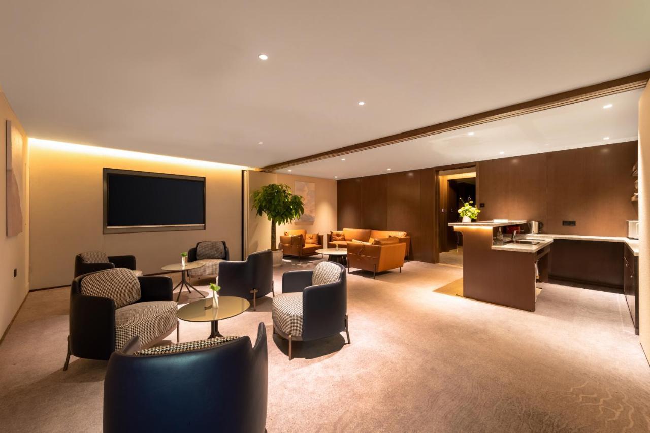 Honder International - Free Shuttle Bus Between And Exhibition Center During Fair Period Hotel 5*
