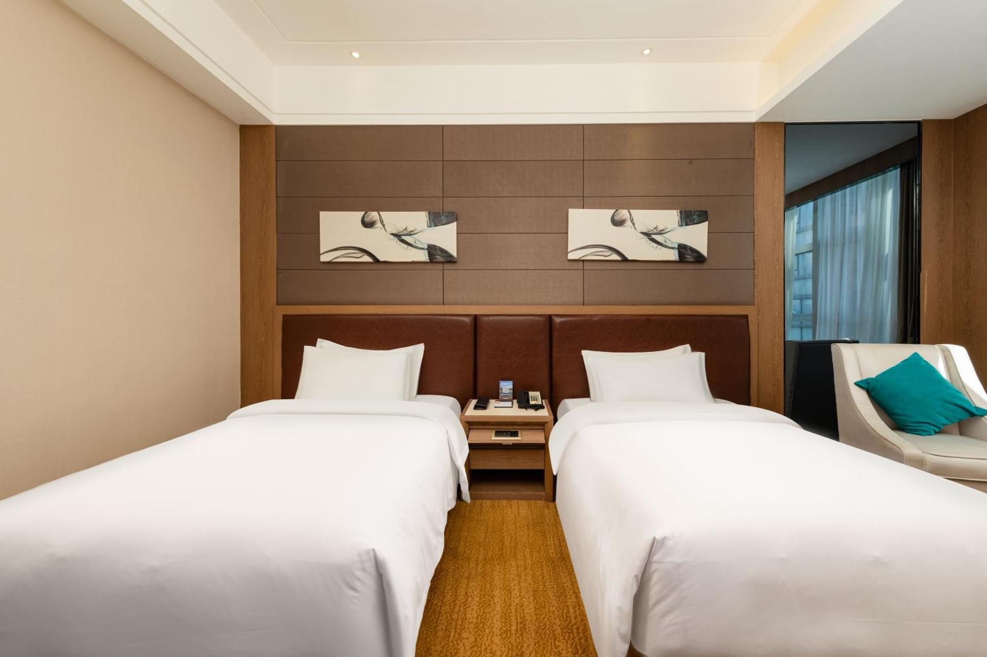 Honder International - Free Shuttle Bus Between And Exhibition Center During Fair Period Hotel 5*