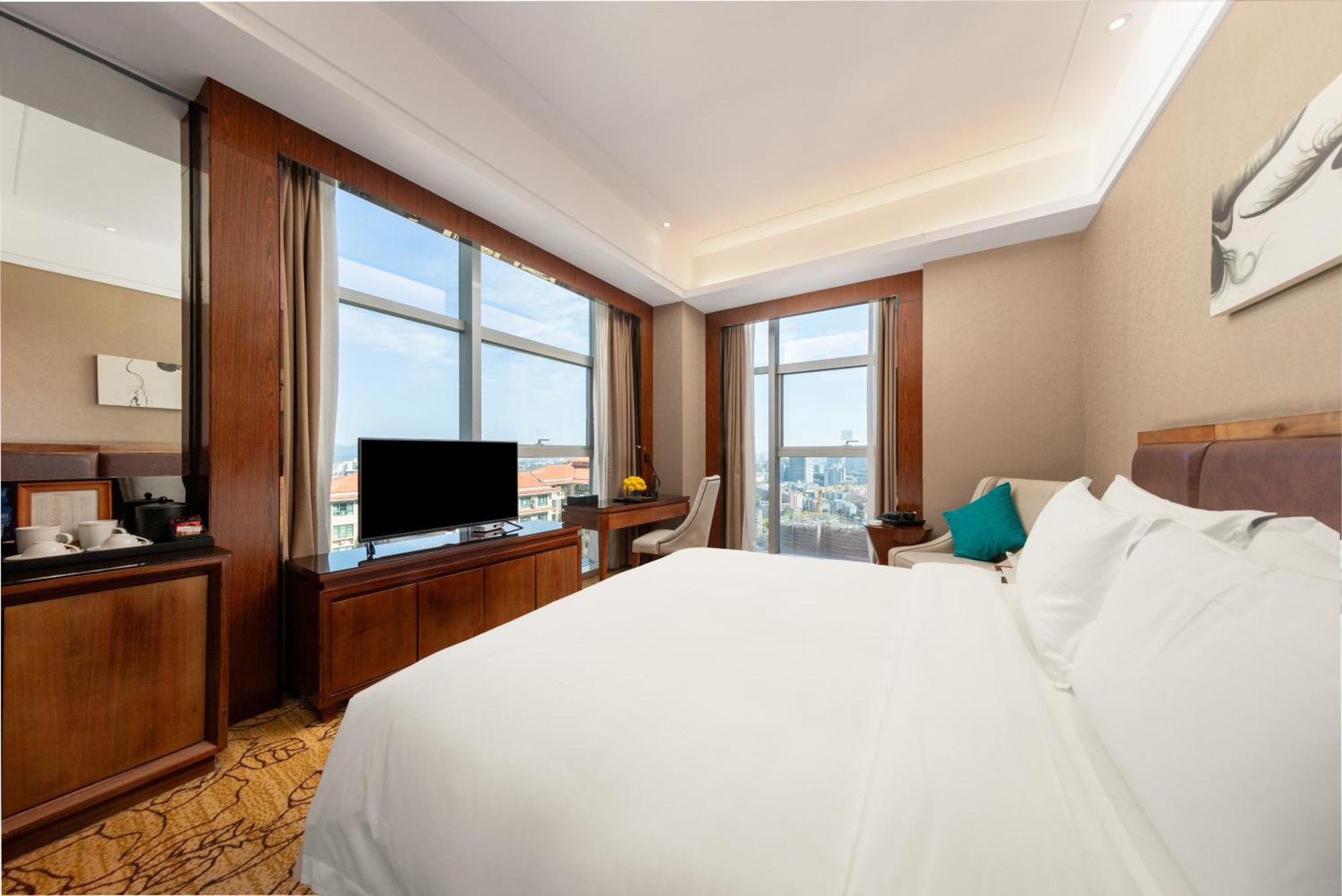 Honder International - Free Shuttle Bus Between And Exhibition Center During Fair Period Hotel 5*