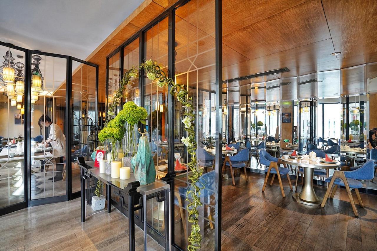 Ln Five Hotel 4*