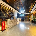 Yumi Apartment
