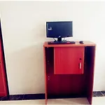 Greentree Inn Guangzhou Luochongwei Bus Passenger Terminal Business Hotel