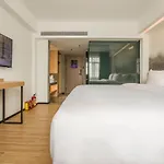 Naya Hotel Baiyun Airport