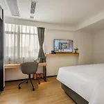 Naya Hotel Baiyun Airport