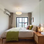 Vanke Apartment Guangzhou South Railway Station Vanke Expo Expo Expo Olympic Park Yueshidai Square Changlong Happy World