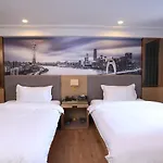 Chonpines Hotel