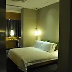 Guangzhou Carat Hotel