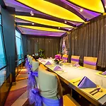 Asia International Hotel Guangdong - Free Shuttle Bus To Canton Fair Complex & Overseas Buyer Registration Services During Canton Fair Period