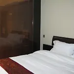 She&He Hotel Apartment-River Class