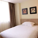 Guangdong Baiyun City Hotel