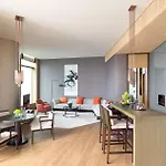 Jumeirah Guangzhou-Complimentary Shuttle Bus To Canton Fair Complex