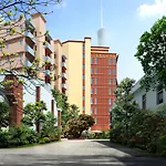 Royal Garden Hotel