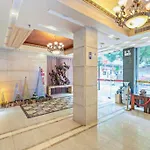 Royal Garden Hotel