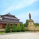 Guangzhou Rongjin Hotel