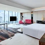 Hilton Guangzhou Tianhe - Free Shuttle Bus And Registration Counter Available During Canton Fair Period