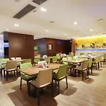 Hampton By Hilton Guangzhou Zhujiang New Town - Free Shuttle Bus To Canton Fair