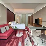 Hilton Guangzhou Tianhe - Free Shuttle Bus And Registration Counter Available During Canton Fair Period