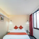 Ln Whitehouse Hotel