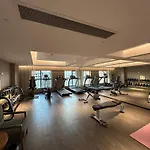 Mehood Lestie International Hotel Nancun Wanbo Metro Station Branch - Free Shuttle Bus To Canton Fair Complex During Canton Fair Period & Free Breakfast & Free Afternoon Tea & Free Midnight Snack & Free Vpn Internet Access