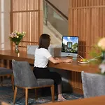 Mehood Lestie International Hotel Nancun Wanbo Metro Station Branch - Free Shuttle Bus To Canton Fair Complex During Canton Fair Period & Free Breakfast & Free Afternoon Tea & Free Midnight Snack & Free Vpn Internet Access