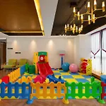 Relins Grand Madison Hotel