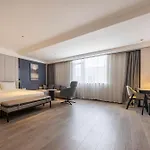 Atour Hotel Guangzhou Baiyun Jiahe Hebian
