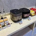 Yizhi Hotel - West Sports Road Metro Station