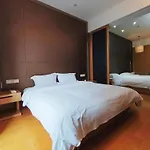 Snug Gaokong Jiangjing Hotel