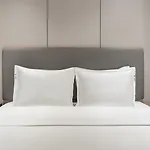 Holiday Inn Express Guangzhou University Town - Shuttle Service During Canton Fair - Free Morning & Evening Transfers To Or From Canton Fair Complex