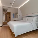 Yee Hotel