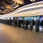 Lucky Holiday International Hotel Pazhou Convention And Exhibition Center Zhujiang New Town Branch - Free Shuttle Bus To Canton Fair Complex During Canton Fair Period & Overseas Buyers Registration Service & Free Vpn Internet Access