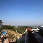 Lotus Hill Yuehai Hotel