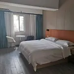 Linghu Mansion Ruide Apartment - Guangzhou Huanshi Road Xiaobei Metro Station