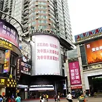 Lavande Hotel Guangzhou Shangxiajiu Pedestrian Street Hualin Temple Metro Station