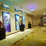 Borrman Hotel Guangzhou Changlong Shiqiao Metro Station