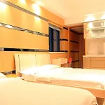 Private-Enjoyed Home Huifeng Apartment Hotel