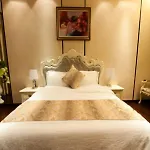 Yicheng Apartment Central Plaza