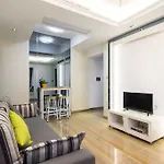 Beijing Road Business District Top End Homestay