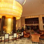 Grand Royal Hotel