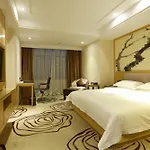 V8 Hotel Train Station Guangzhou