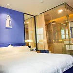 The Harbour Hotel
