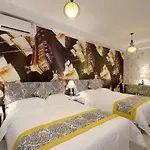 Xingyue Apartment Nimble Huamei Branch