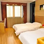 Yile Hotel