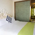 Waifiden Guangzhou Haizhu Square Wanyi Apartment