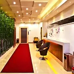 Tavernew Hotel