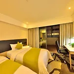 Haijun Hotel -Free Canton Fair Shuttle Bus