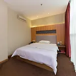Home Club Hotel Yuexiu Branch