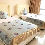 Grand Continental Apartment