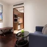 Poltton International Service Apartment